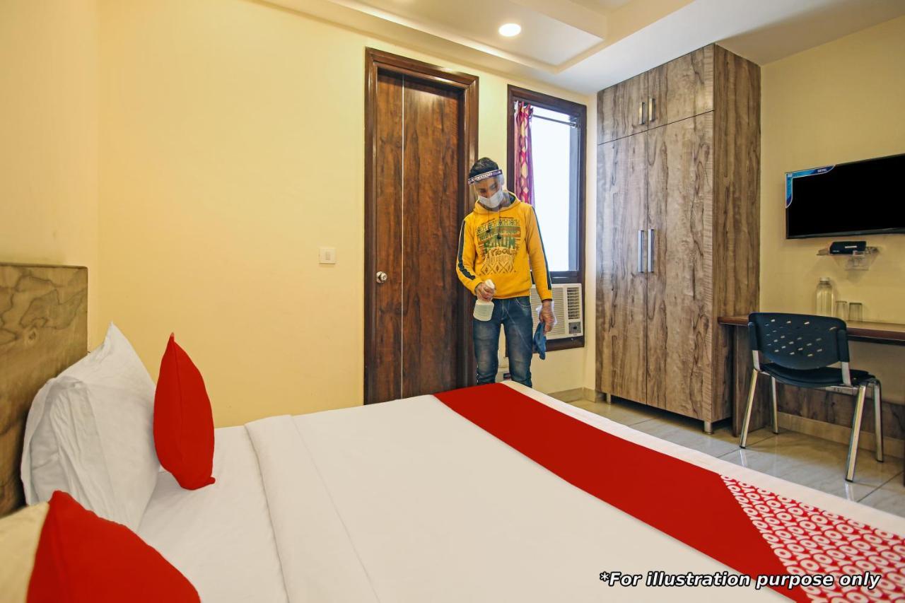 Oyo Flagship Kaveri Tourist Home Guruvāyūr Esterno foto